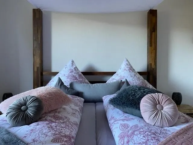Sky Bed And Wood Stove Apartment *
